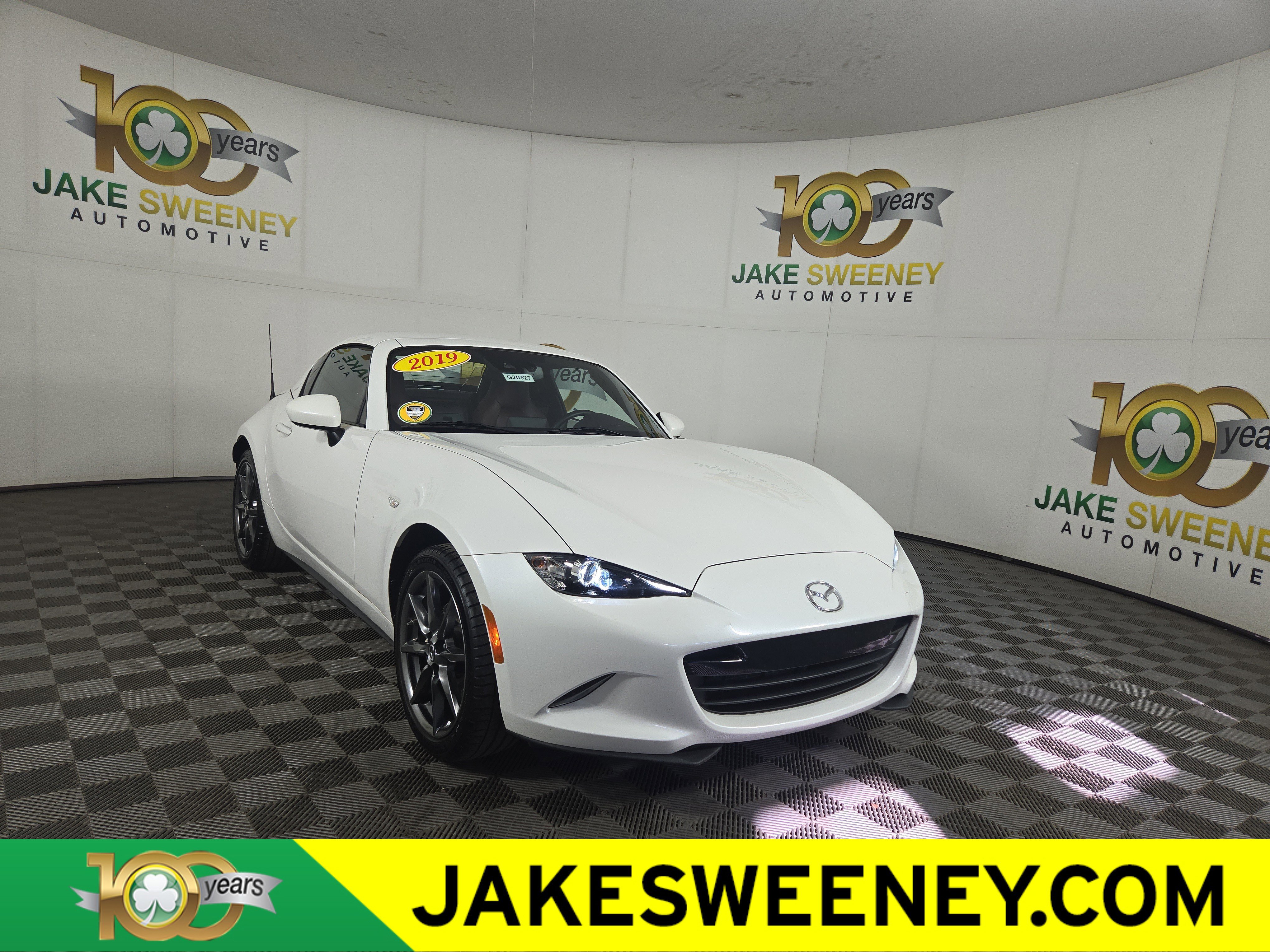 Used 2019 MAZDA MX-5 Miata RF Grand Touring RWD image 1