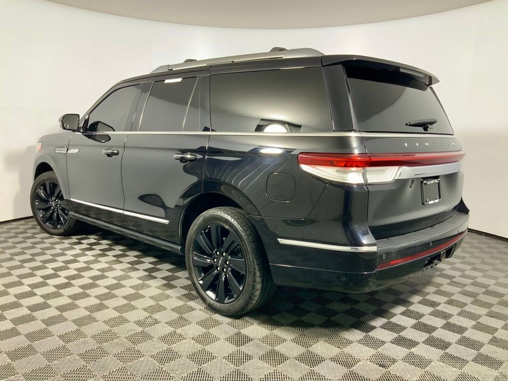 Used 2022 Lincoln Navigator Reserve image 14