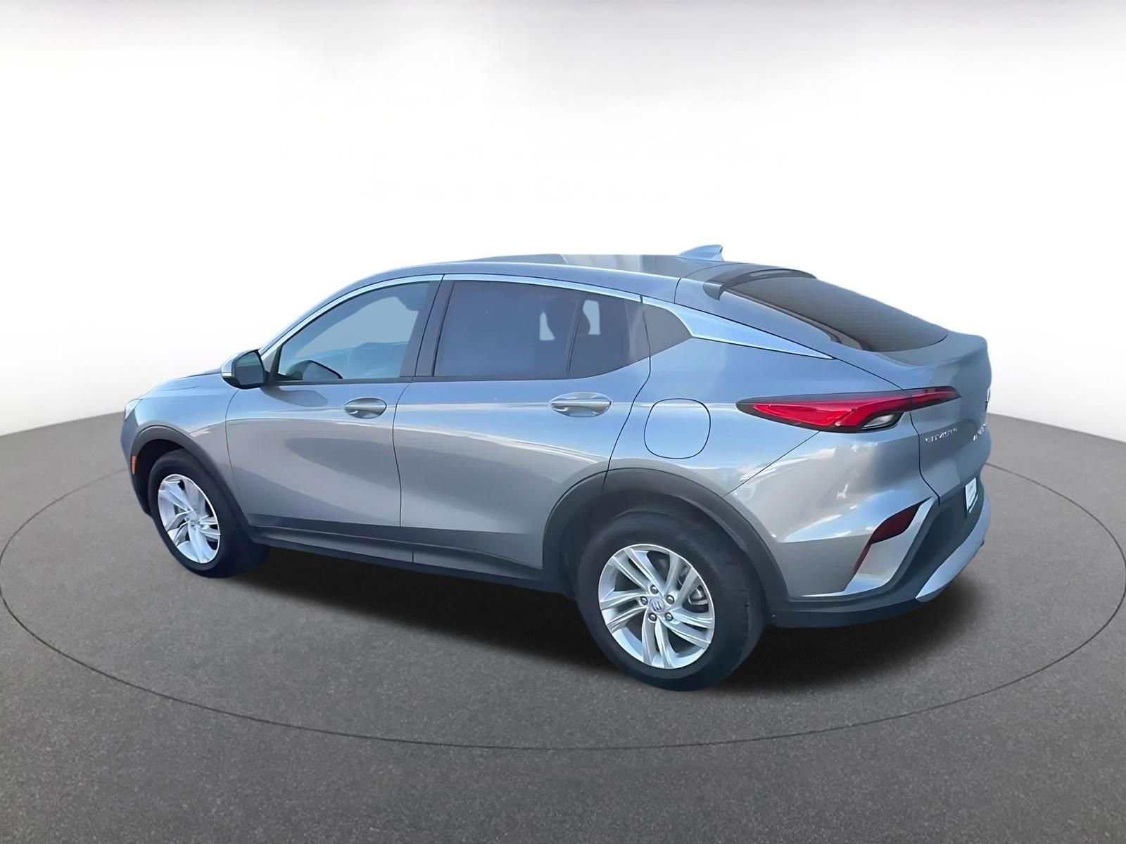 Used 2025 Buick Envista Preferred image 10