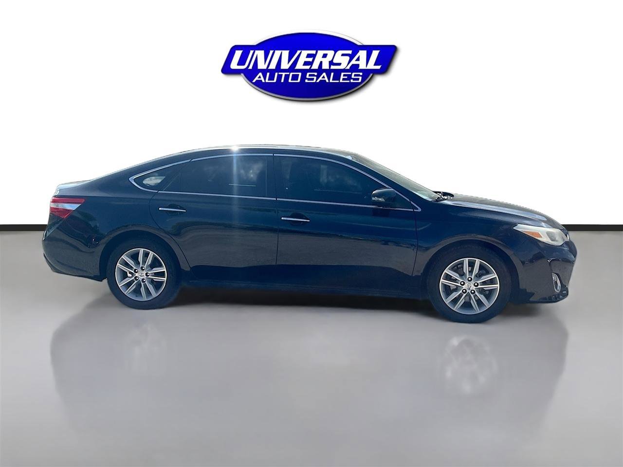 Used 2015 Toyota Avalon XLE Premium image 8