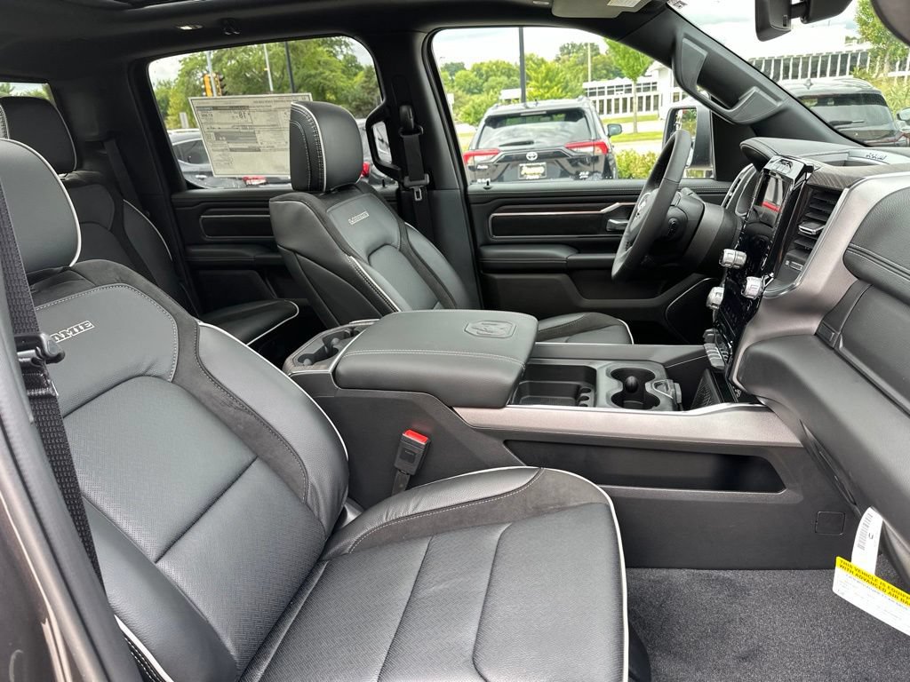 New 2027 RAM 1500 Laramie w/ Laramie Preferred Package AWD/4WD image 14