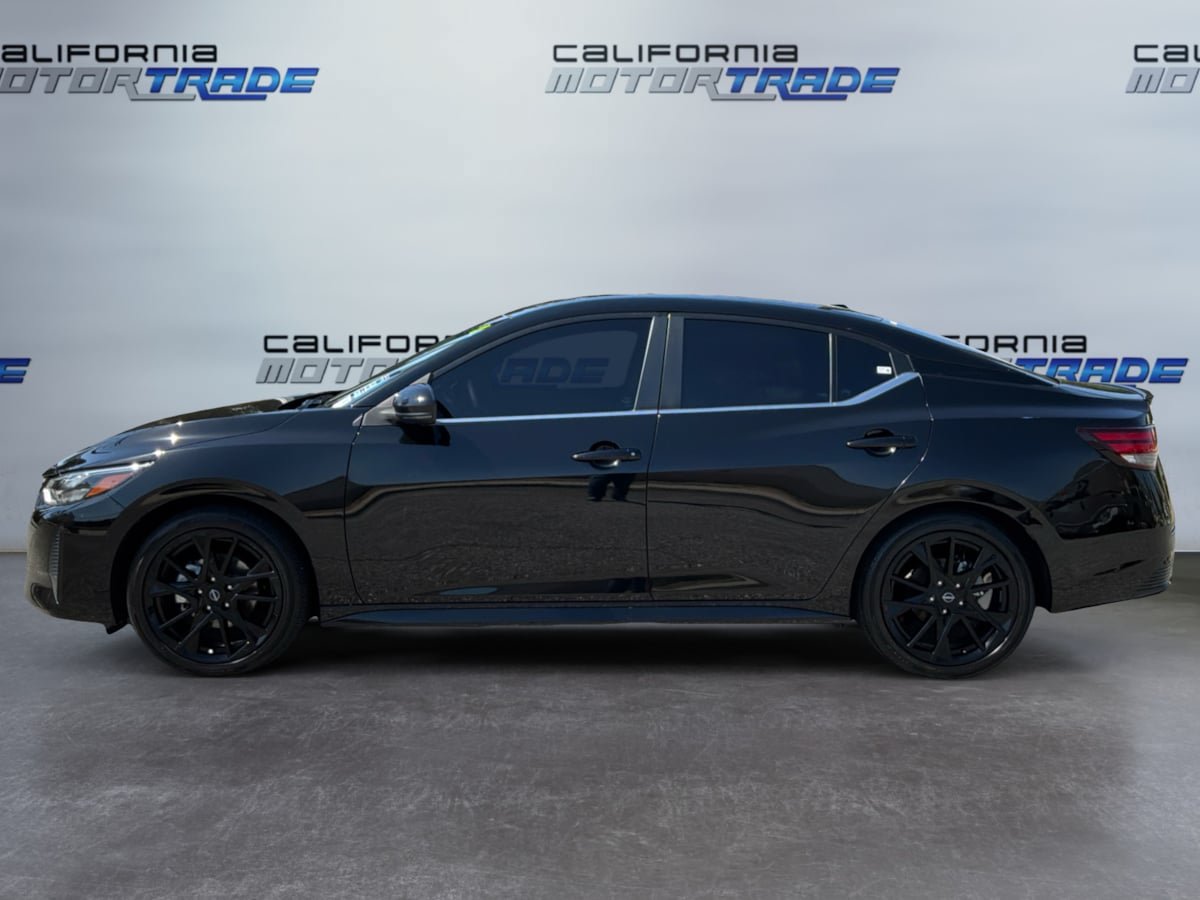Used 2025 Nissan Sentra SR w/ Midnight Edition FWD image 8
