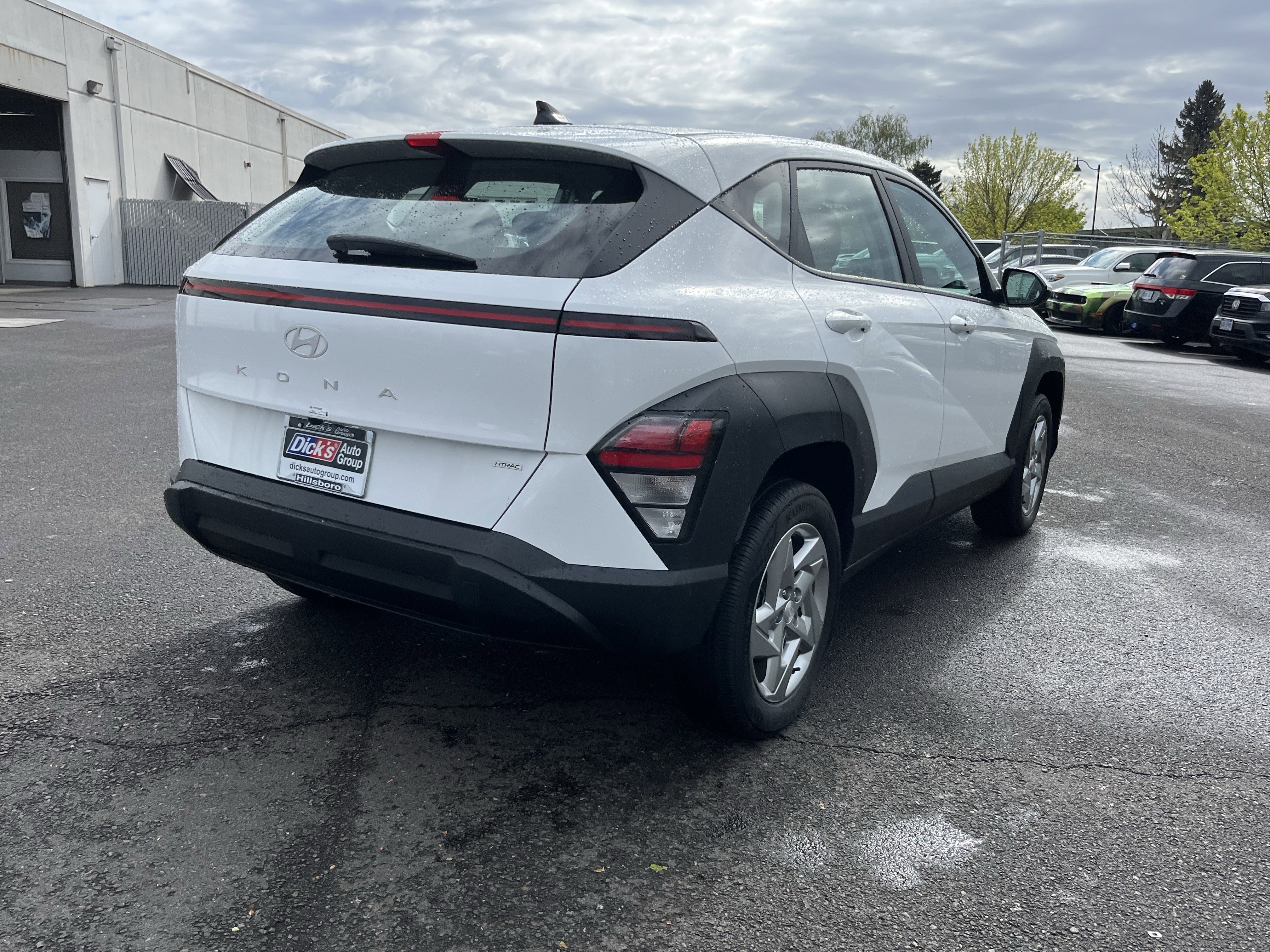 Used 2024 Hyundai Kona SE image 5