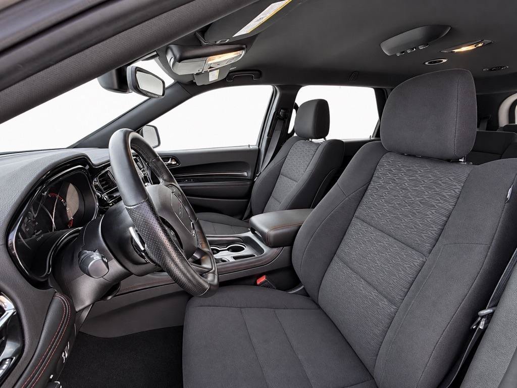 Used 2025 Dodge Durango GT w/ Blacktop Package AWD/4WD image 18
