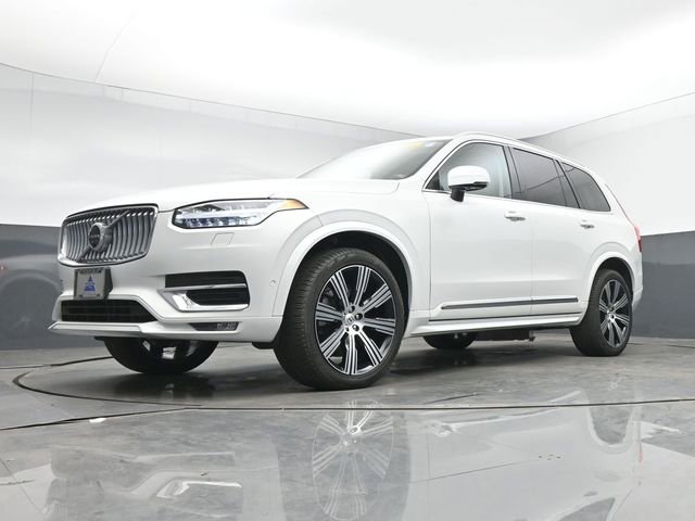 Used 2023 Volvo XC90 B6 Ultimate w/ Protection Package Premier image 17