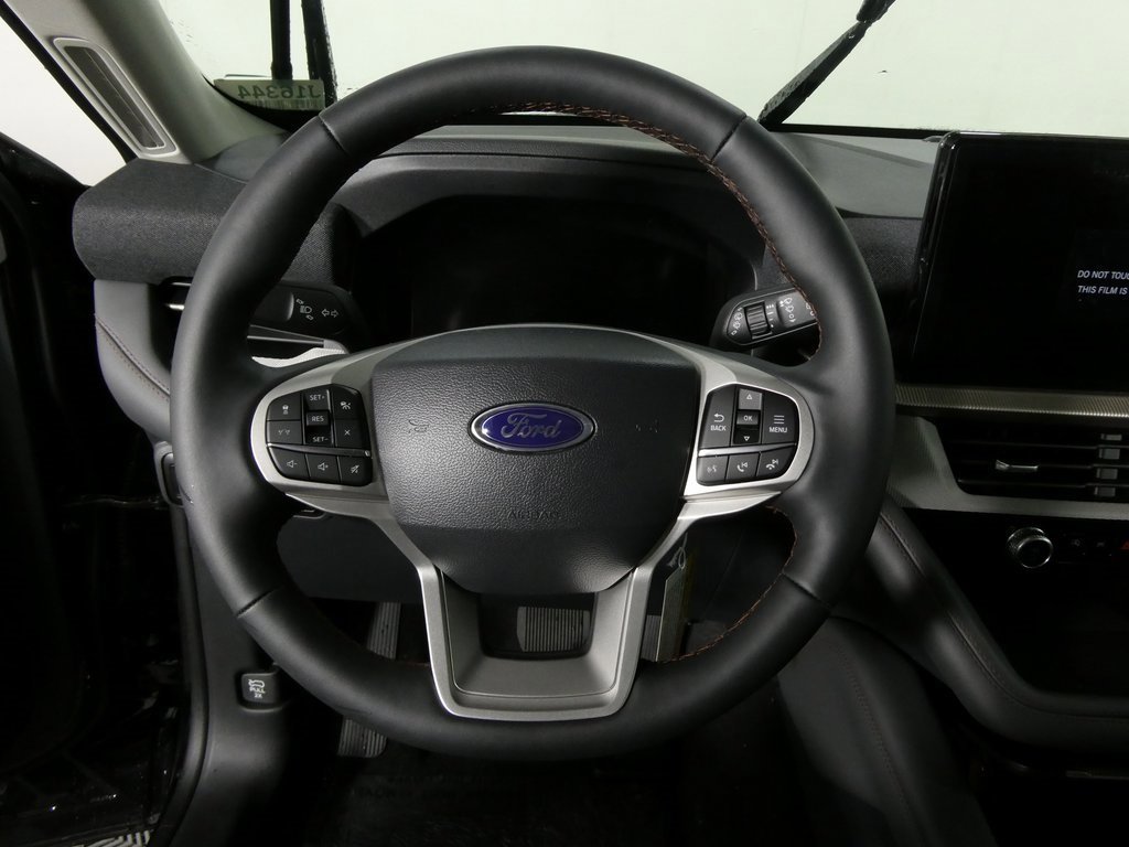 New 2025 Ford Explorer Active w/ Active Comfort Package image 4