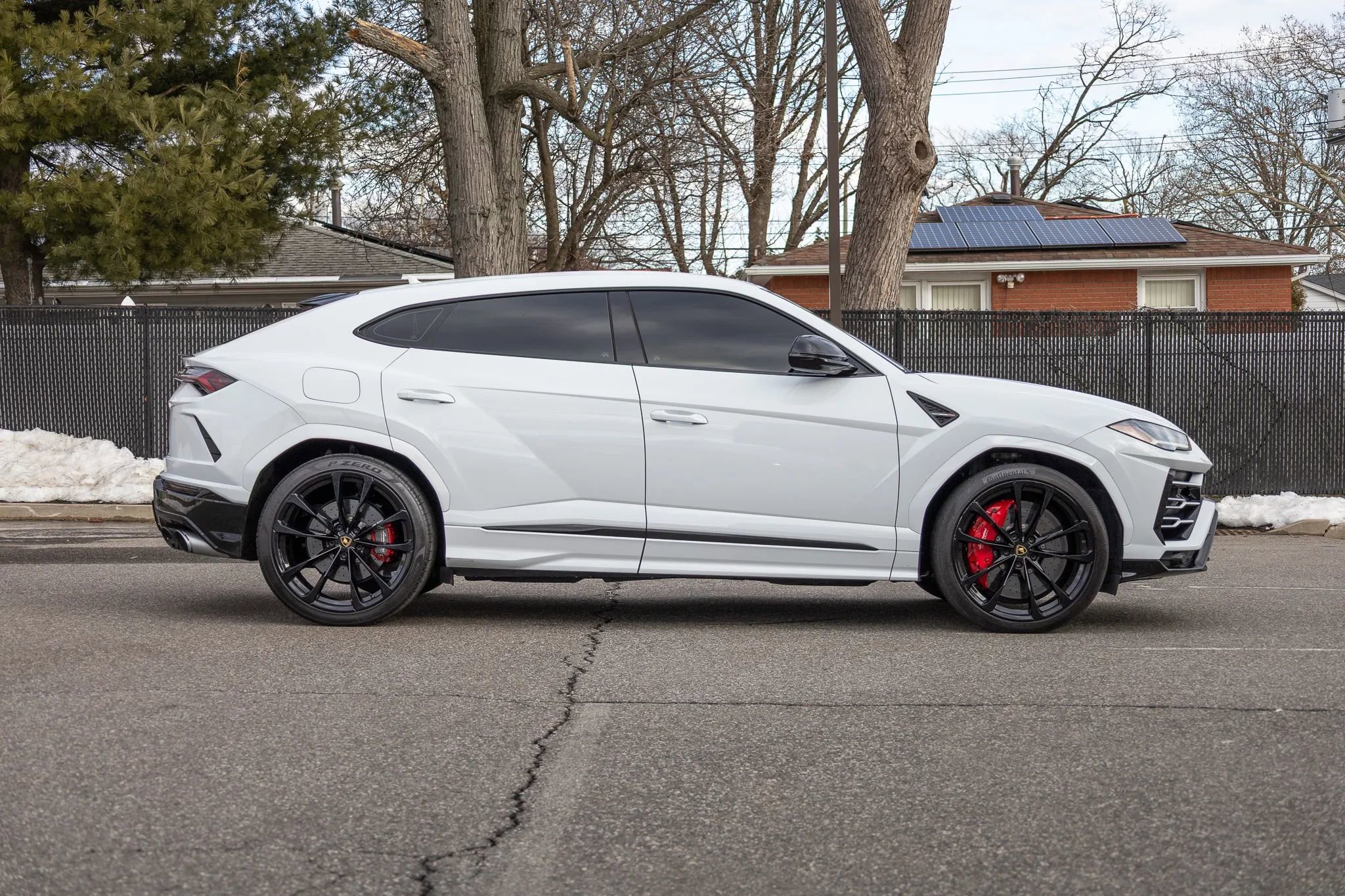Used 2022 Lamborghini Urus image 17