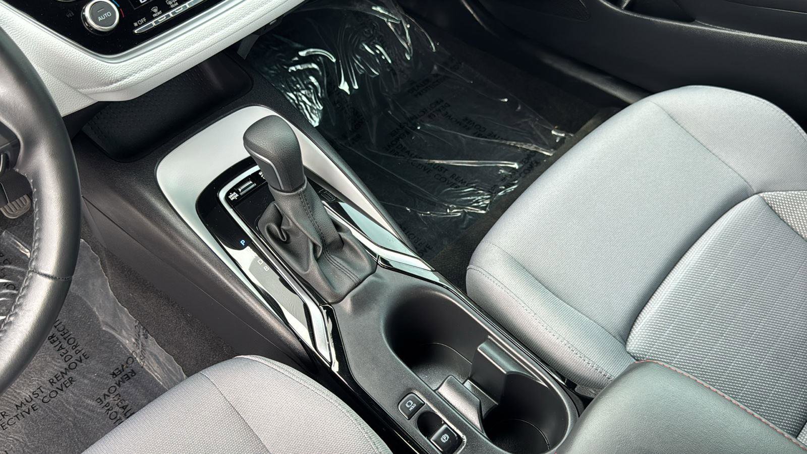 Certified 2025 Toyota Corolla SE w/ Convenience Package image 21