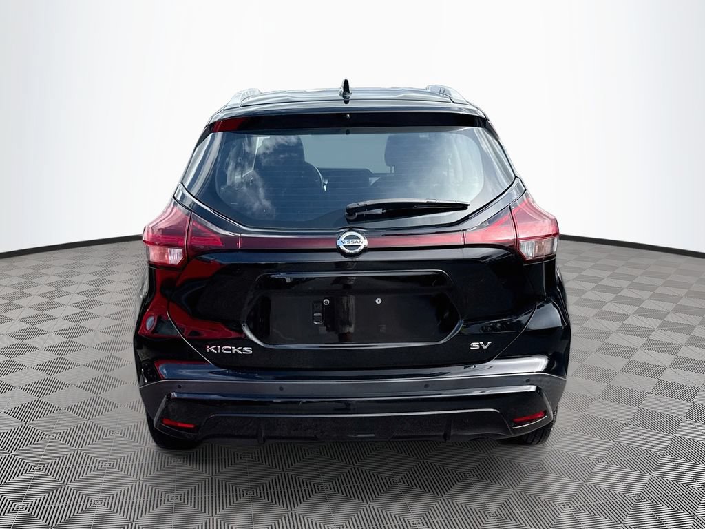 Used 2021 Nissan Kicks SV FWD image 7