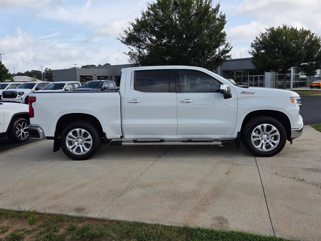 Used 2024 Chevrolet Silverado 1500 LTZ AWD/4WD image 14