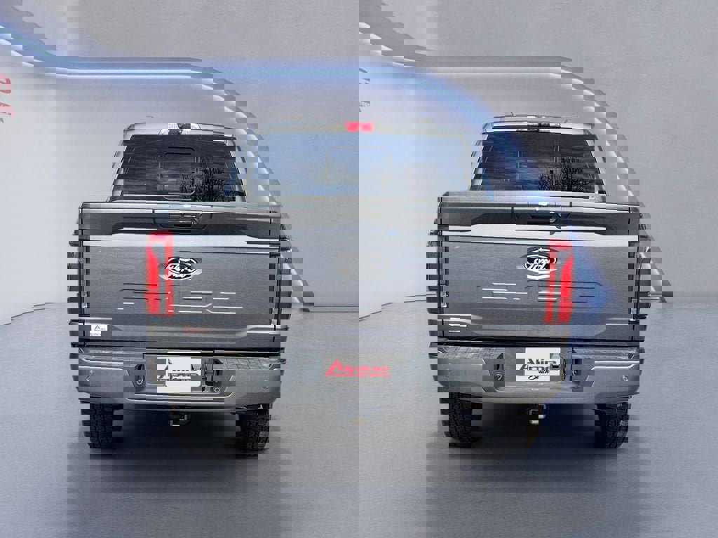 Used 2024 Ford F150 Platinum image 4