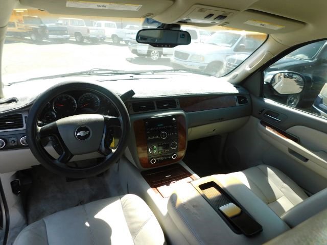 Used 2008 Chevrolet Tahoe LTZ w/ LTZ Preferred Equipment Group image 16