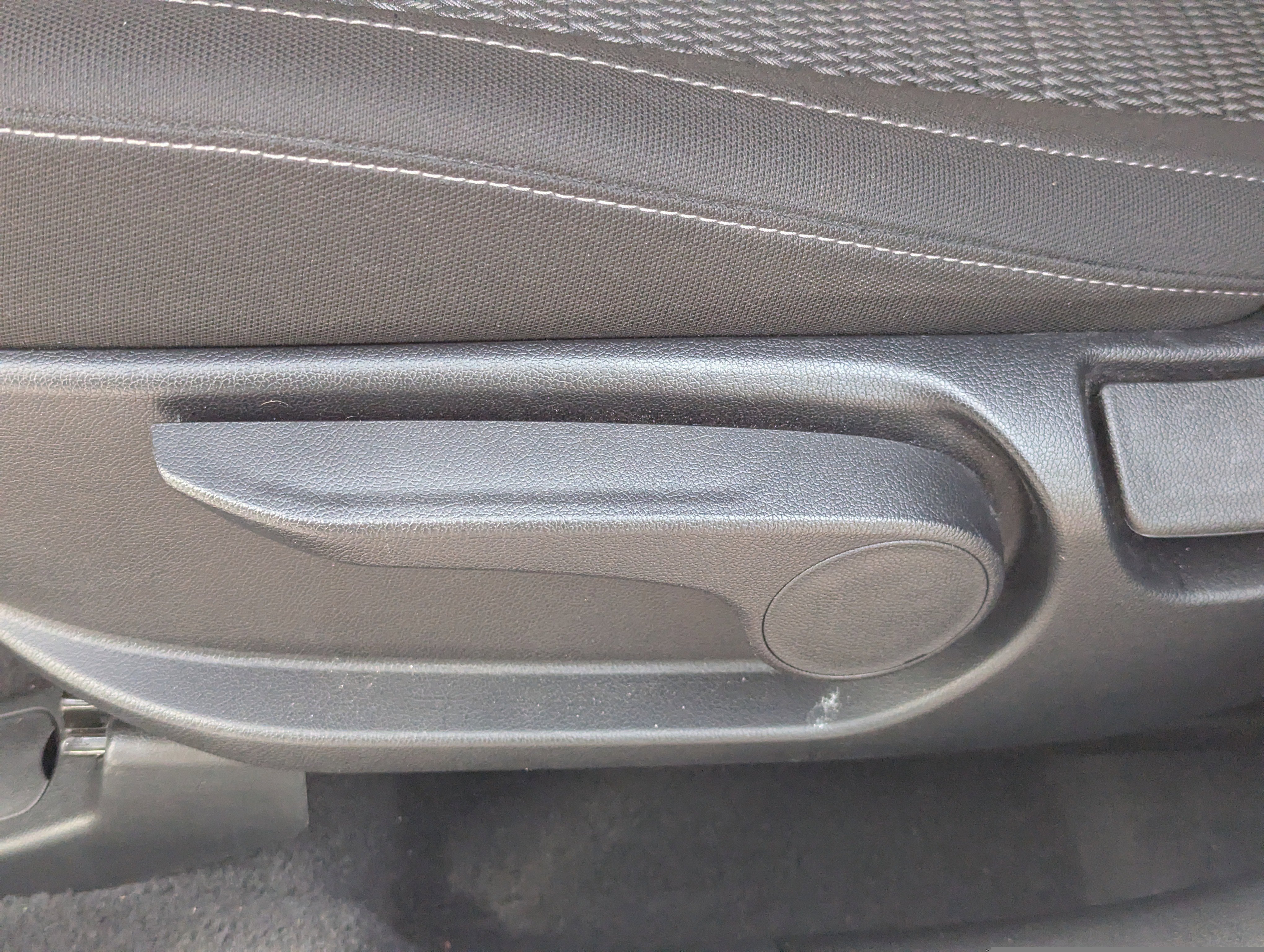 Certified 2025 Kia Sorento LX image 21