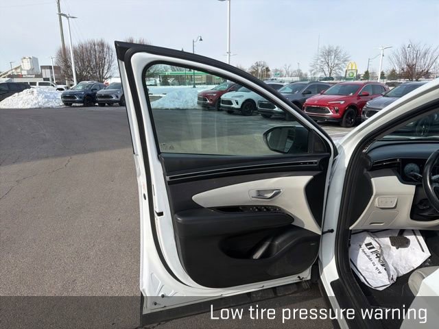 Used 2023 Hyundai Tucson Limited image 29