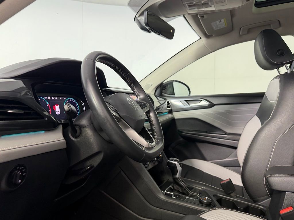 Used 2024 Volkswagen Taos SEL image 21