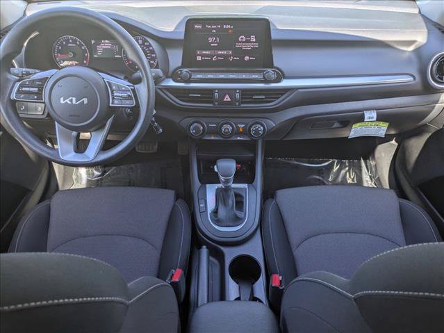 Used 2024 Kia Forte LXS w/ LXS Technology Package FWD image 16