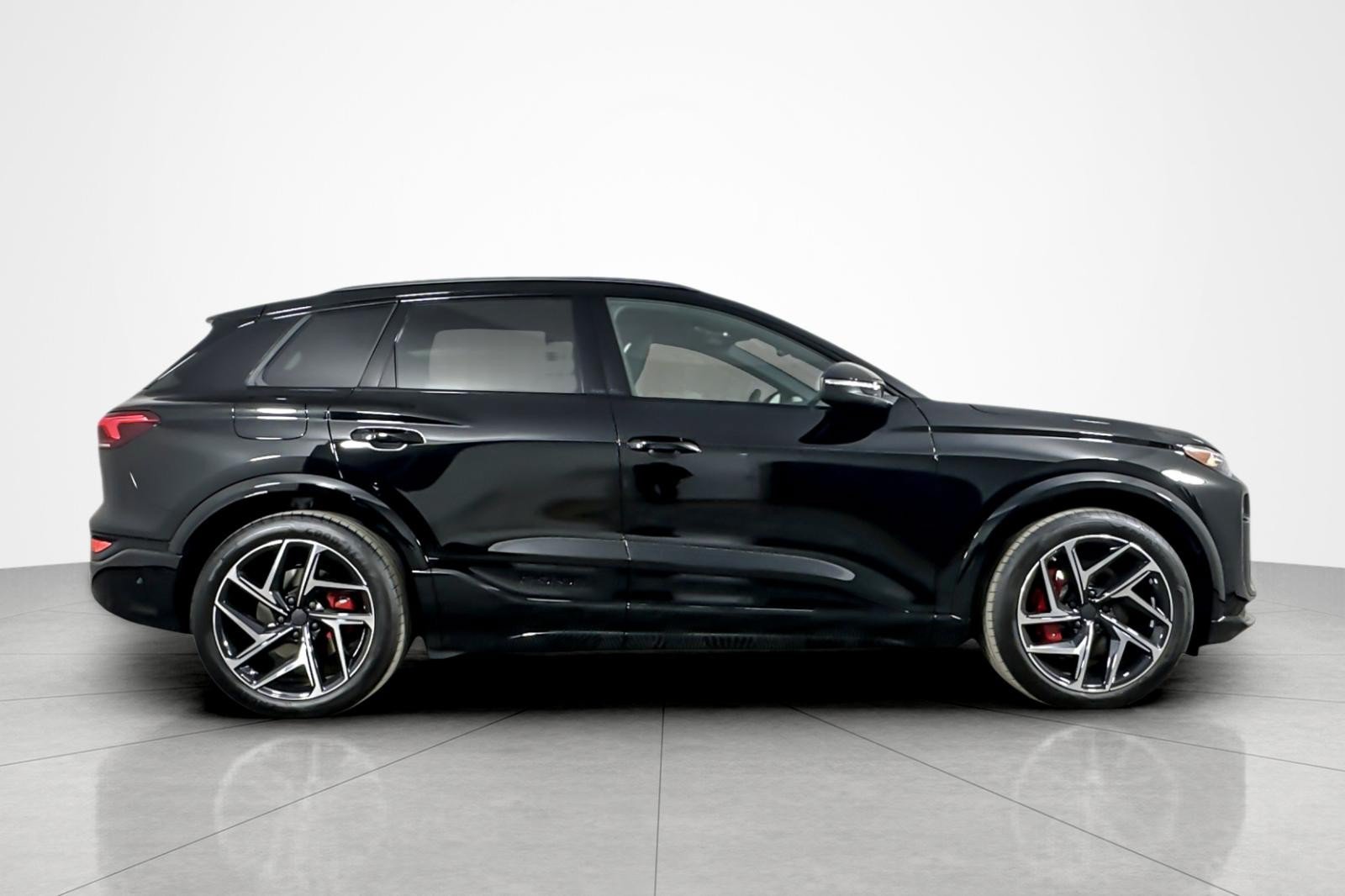 New 2027 Audi SQ6 e-tron Premium Plus AWD/4WD image 7