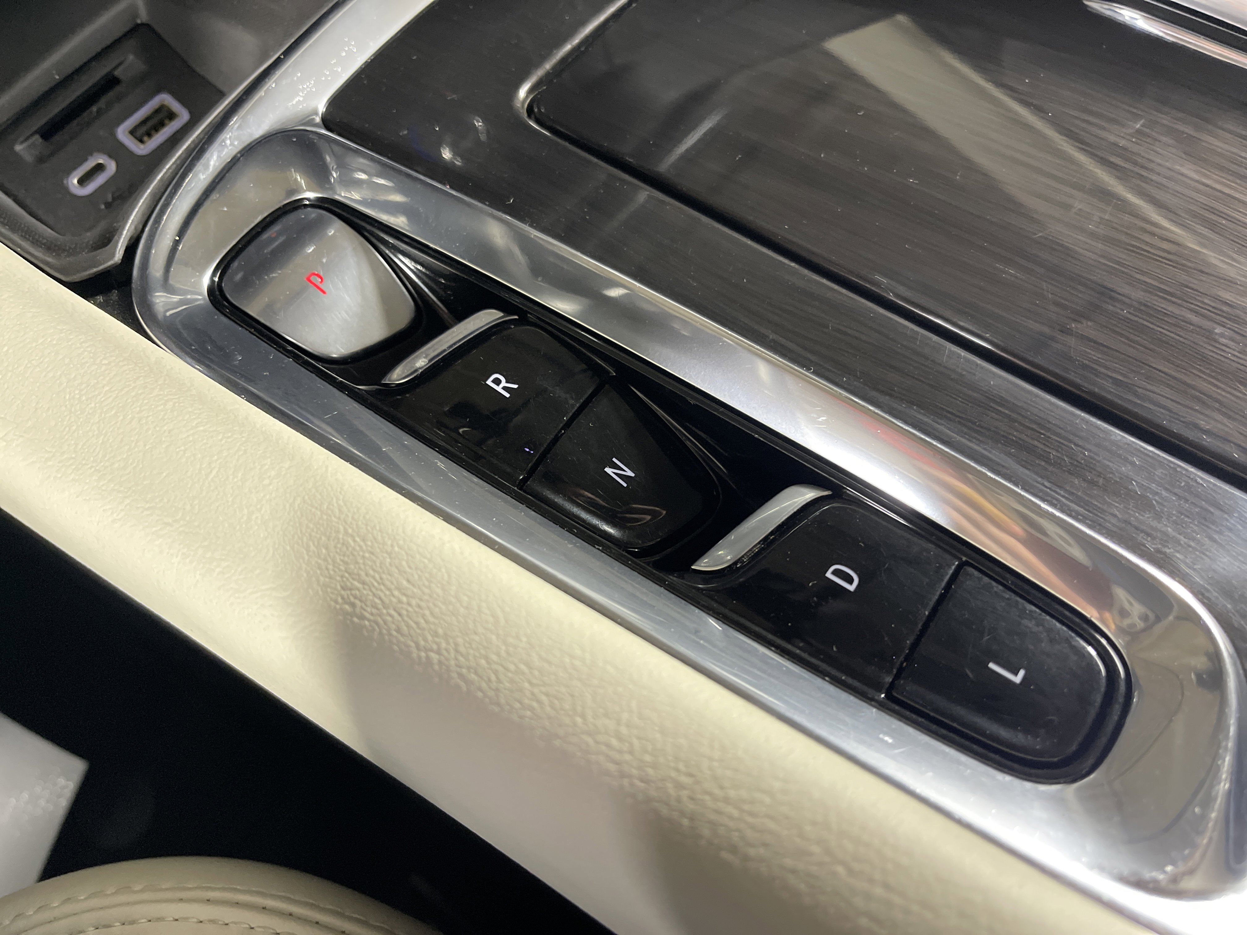 Used 2023 Buick Enclave Essence w/ Trailering Package, 5000 lbs. image 26