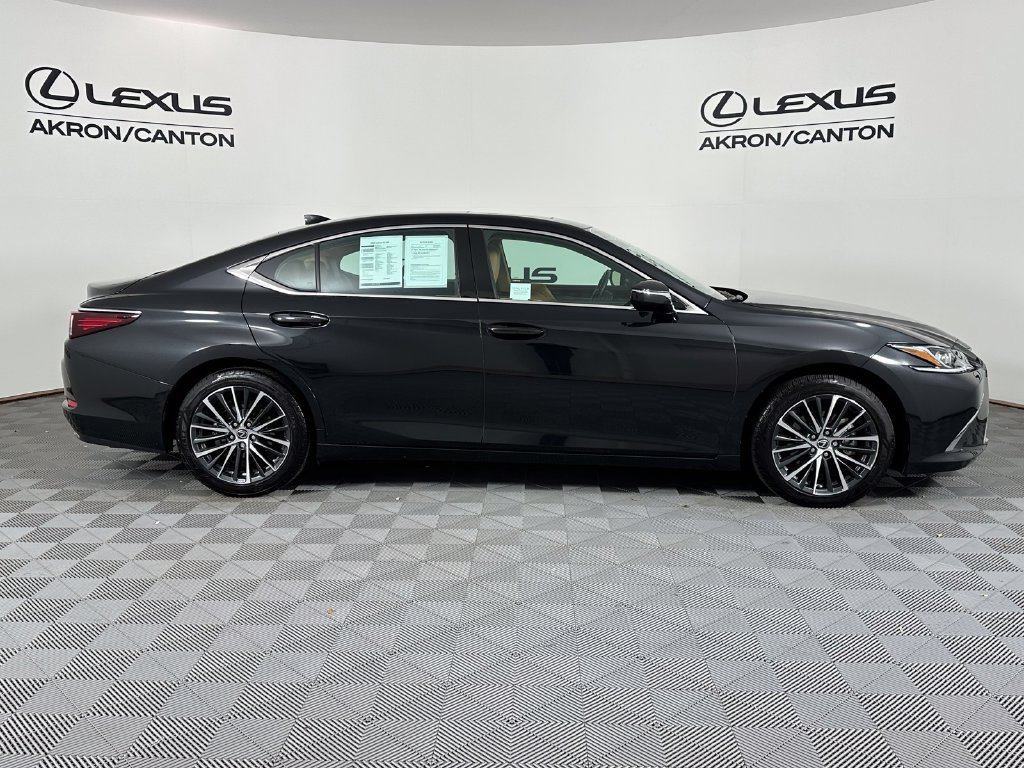 Used 2024 Lexus ES 350 w/ Premium Package FWD image 7