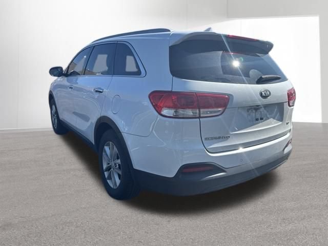 Used 2016 Kia Sorento FWD w/ LX Convenience Package image 3