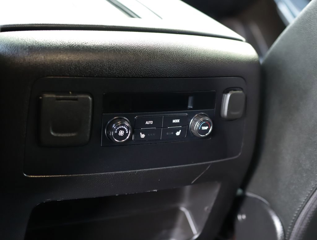 Used 2020 Chevrolet Tahoe LT w/ Luxury Package AWD/4WD image 27