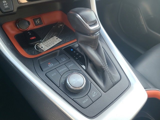 Used 2024 Toyota RAV4 Adventure image 26