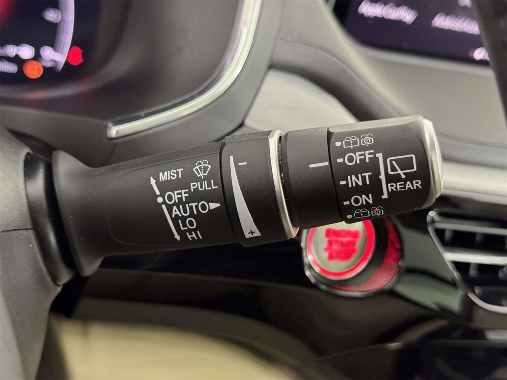 Used 2024 Acura MDX SH-AWD w/ Technology Package image 24