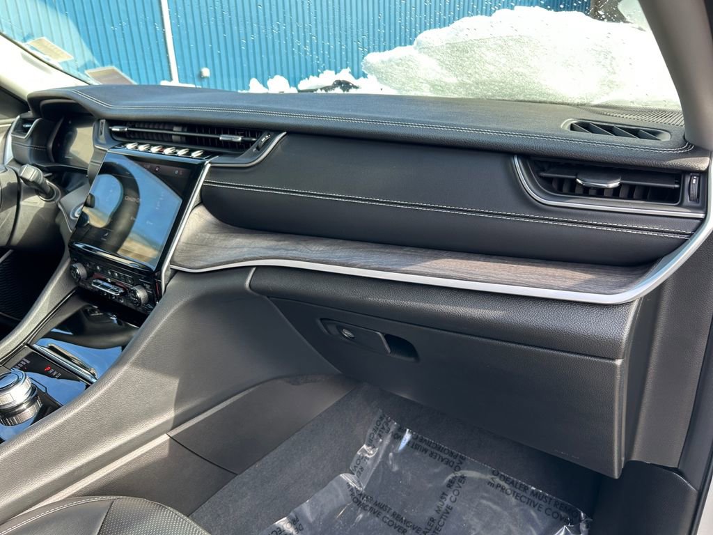 Used 2023 Jeep Grand Cherokee L Limited w/ Luxury Tech Group II image 26