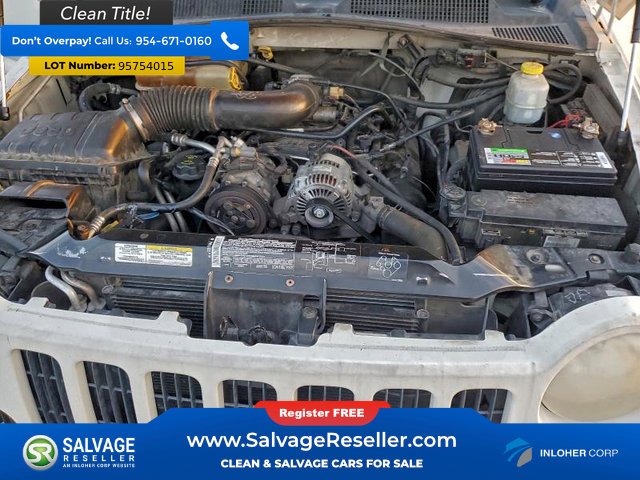 Used 2005 Jeep Liberty Sport image 15