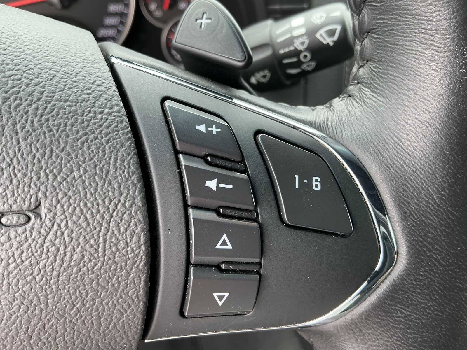 Used 2012 Chevrolet Corvette Grand Sport w/ 3LT Preferred Equipment Group image 10