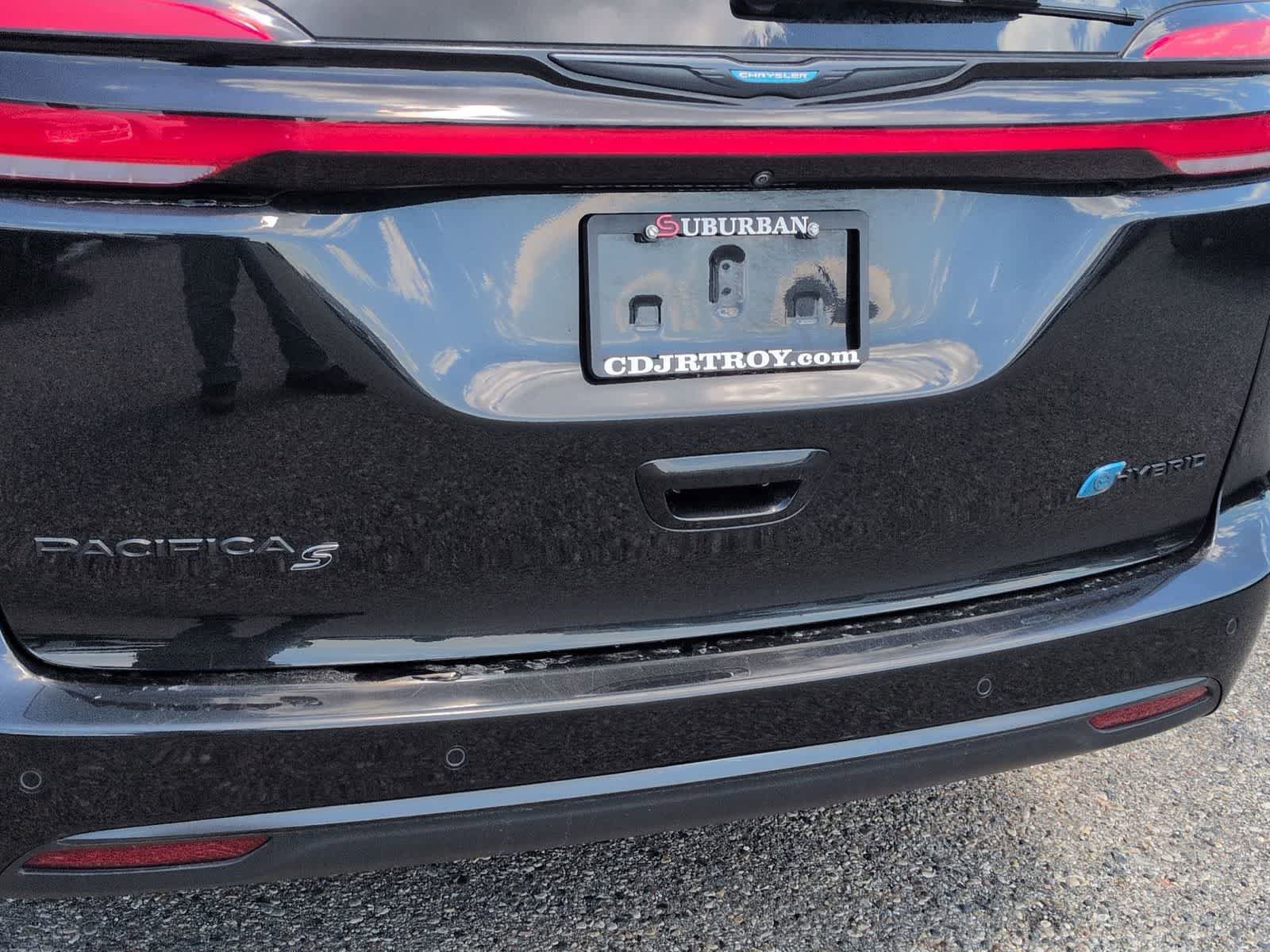 Used 2021 Chrysler Pacifica Limited w/ S Appearance Package FWD image 13