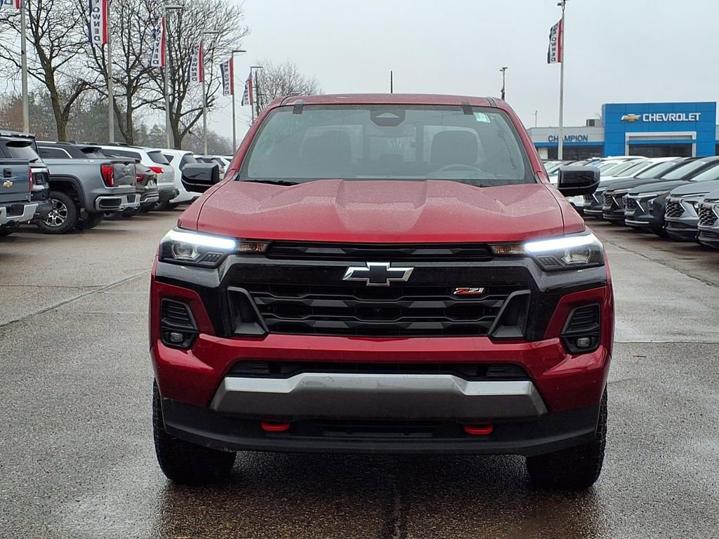 Used 2024 Chevrolet Colorado Z71 w/ Z71 Convenience Package 2 image 2
