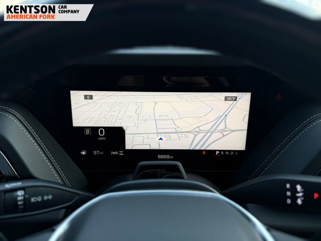 Used 2025 GMC Yukon XL Elevation image 18