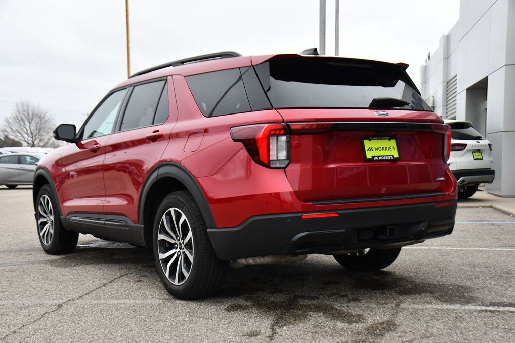 Used 2025 Ford Explorer ST-Line image 4