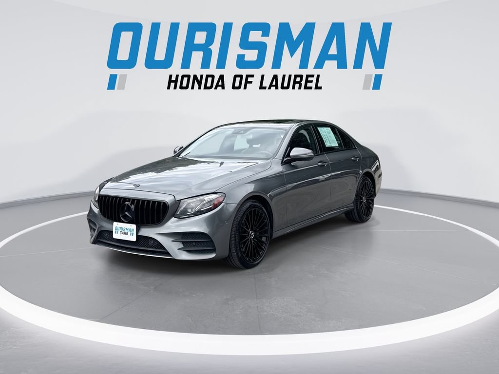 Used 2017 Mercedes-Benz E 300 4MATIC image 4