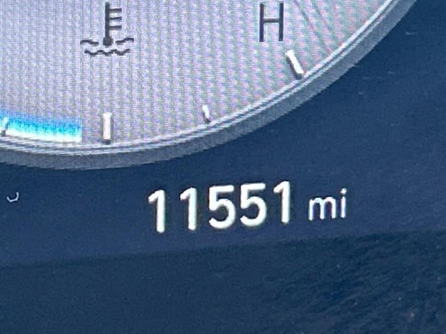 Used 2025 Hyundai Elantra SEL image 28