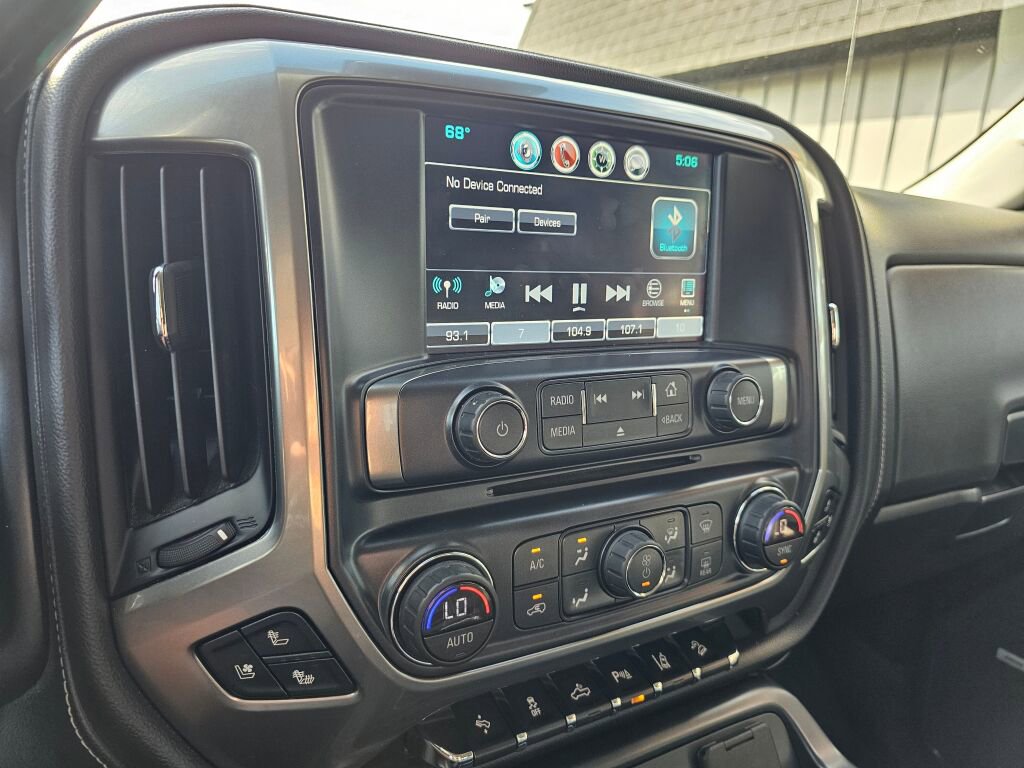 Used 2018 Chevrolet Silverado 3500 LTZ image 32