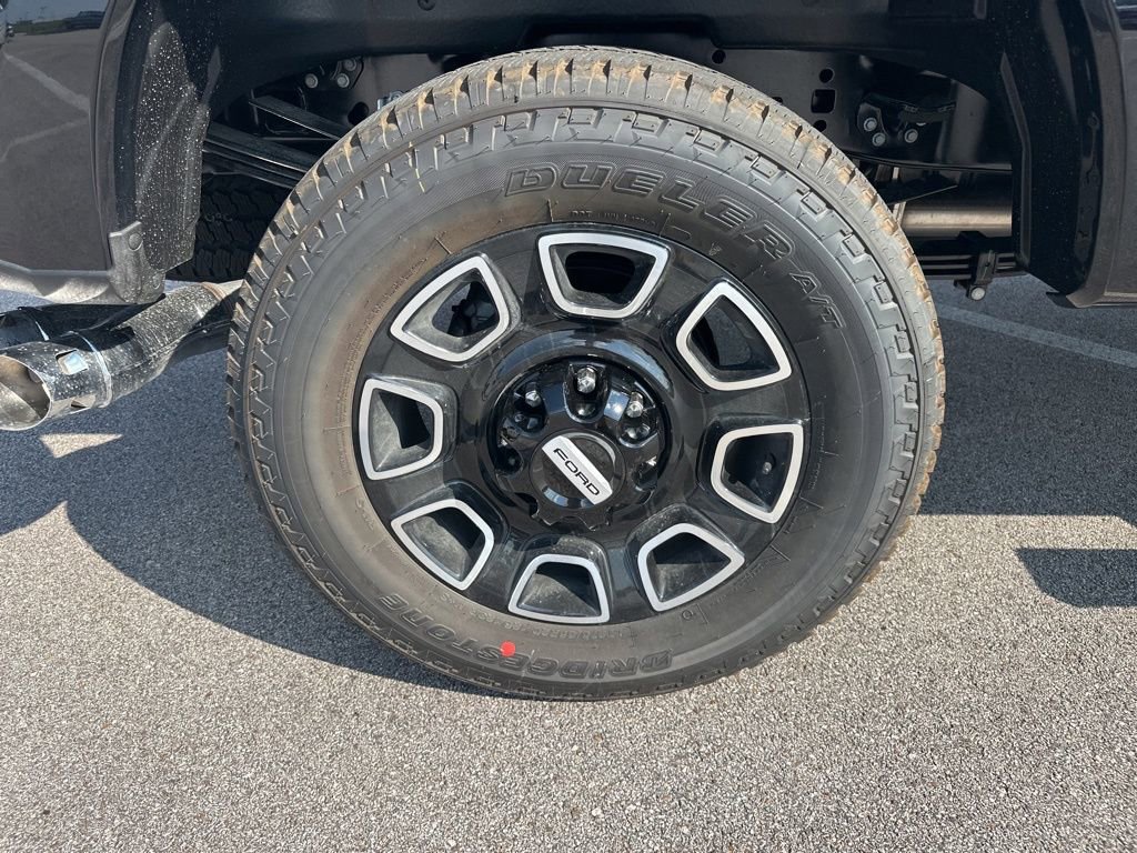 New 2026 Ford F250 Platinum image 48