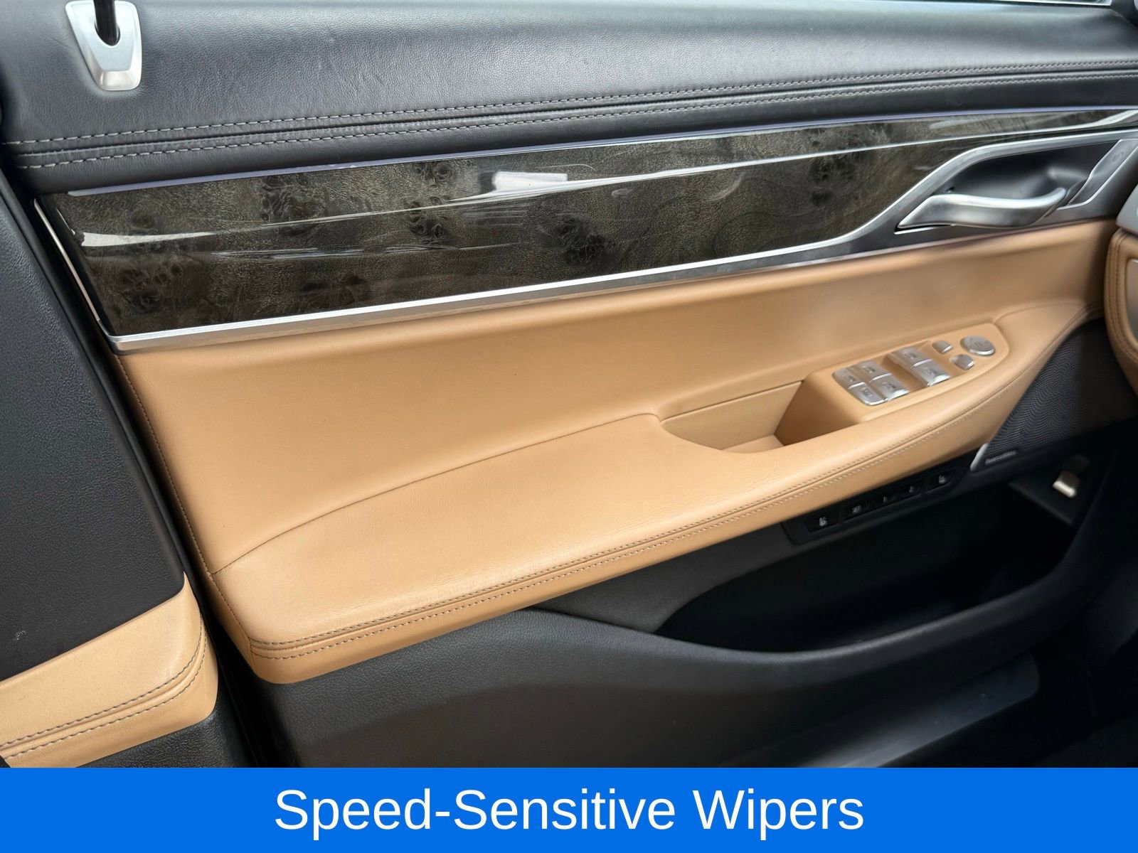 Used 2021 BMW 750i xDrive w/ Executive Package image 43