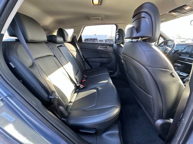 Used 2025 Kia Sportage EX image 30