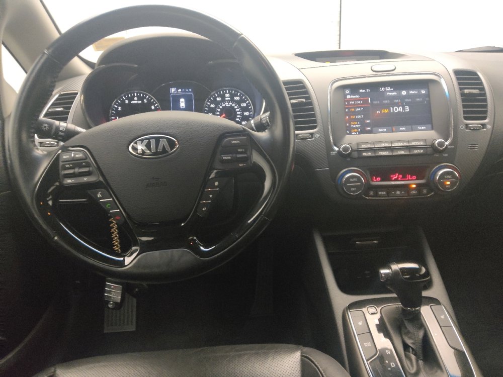 Used 2017 Kia Forte EX FWD image 22