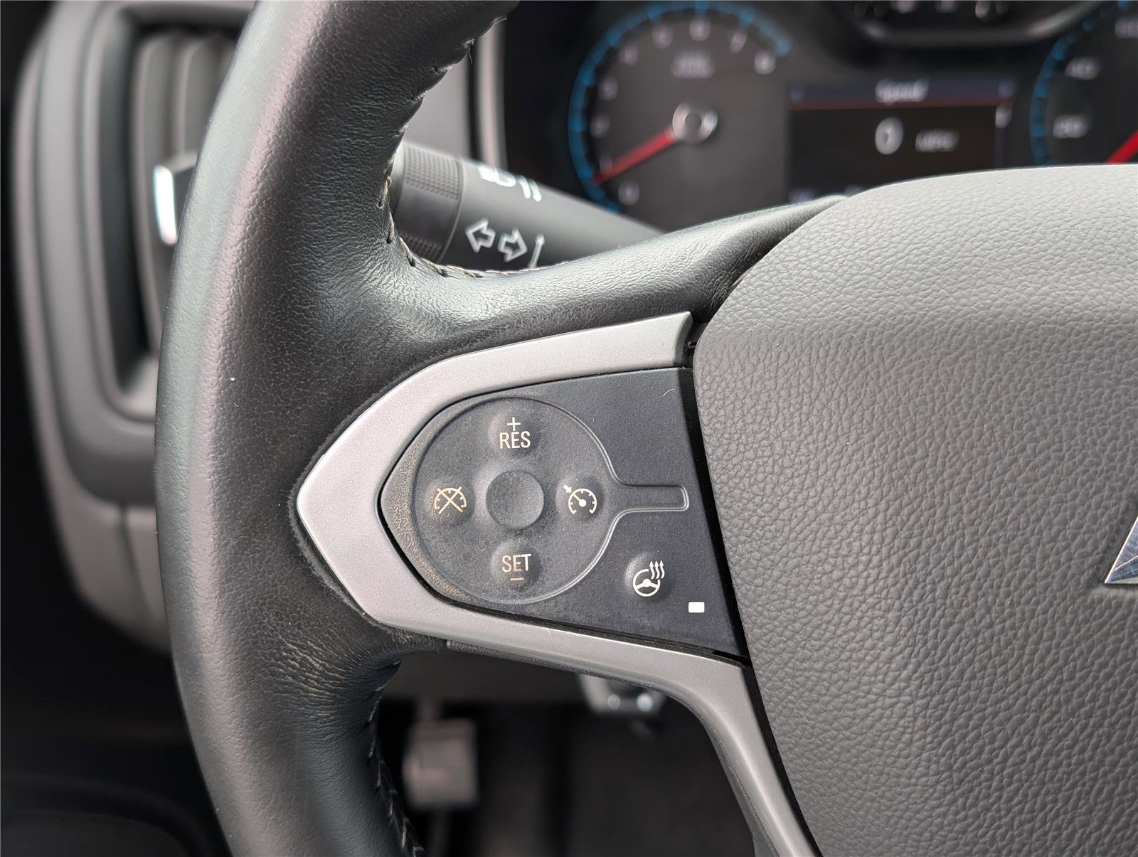 Used 2022 Chevrolet Colorado ZR2 AWD/4WD image 22