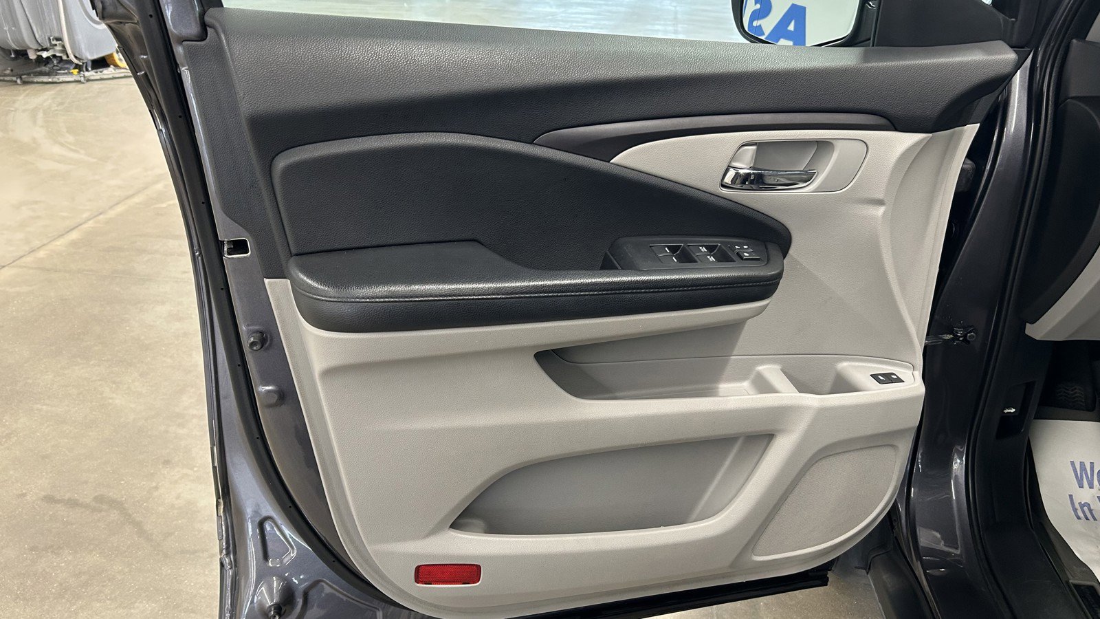 Used 2016 Honda Pilot EX-L image 11