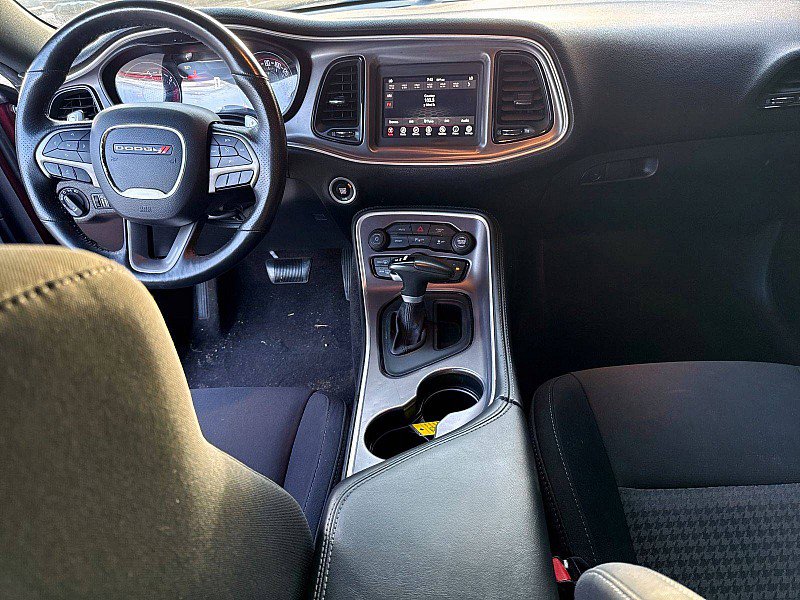 Used 2019 Dodge Challenger R/T w/ Driver Convenience Group RWD image 10