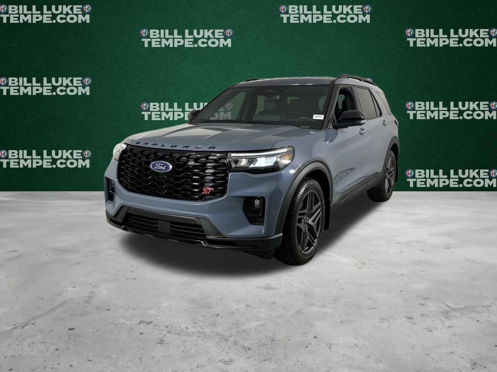 Used 2025 Ford Explorer ST image 4