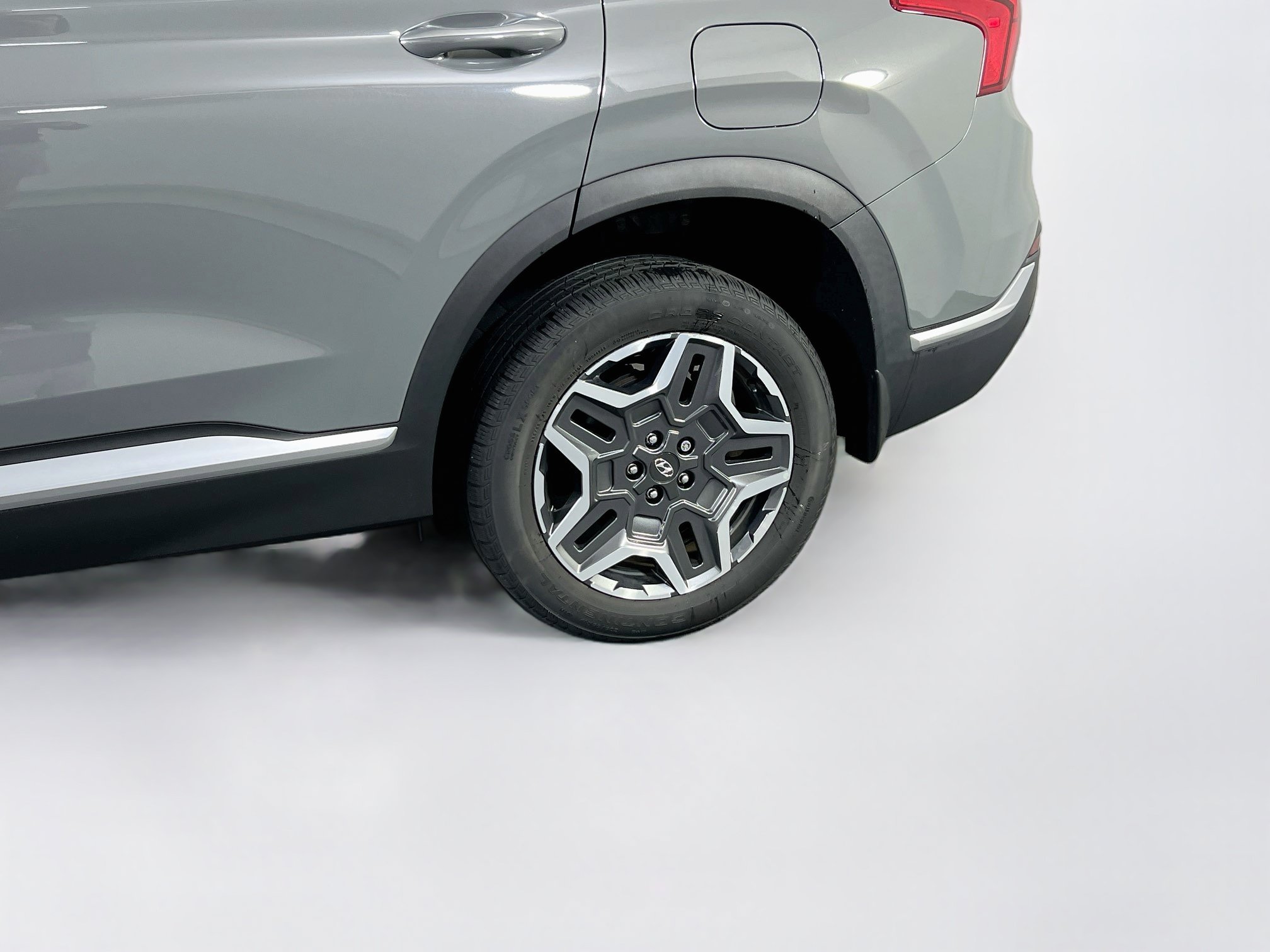 Used 2023 Hyundai Santa Fe SEL Premium w/ Cargo Package AWD/4WD image 31