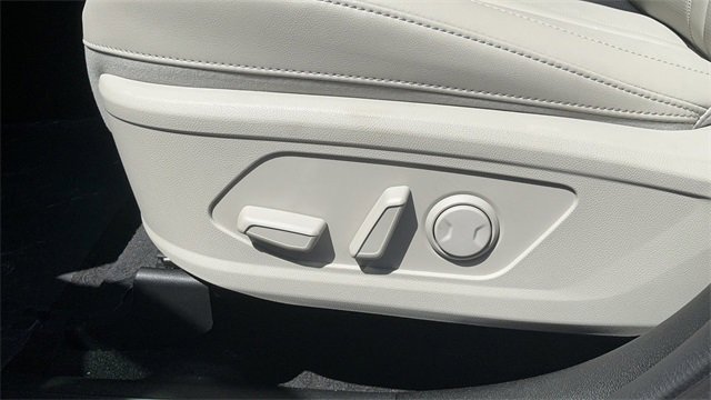 Used 2025 Kia Sorento SX image 30