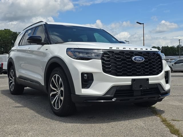 Used 2026 Ford Explorer ST-Line RWD image 7