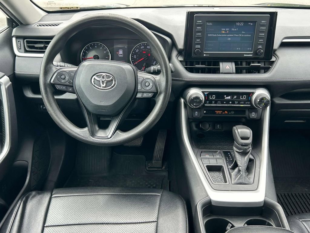 Used 2021 Toyota RAV4 XLE FWD image 14