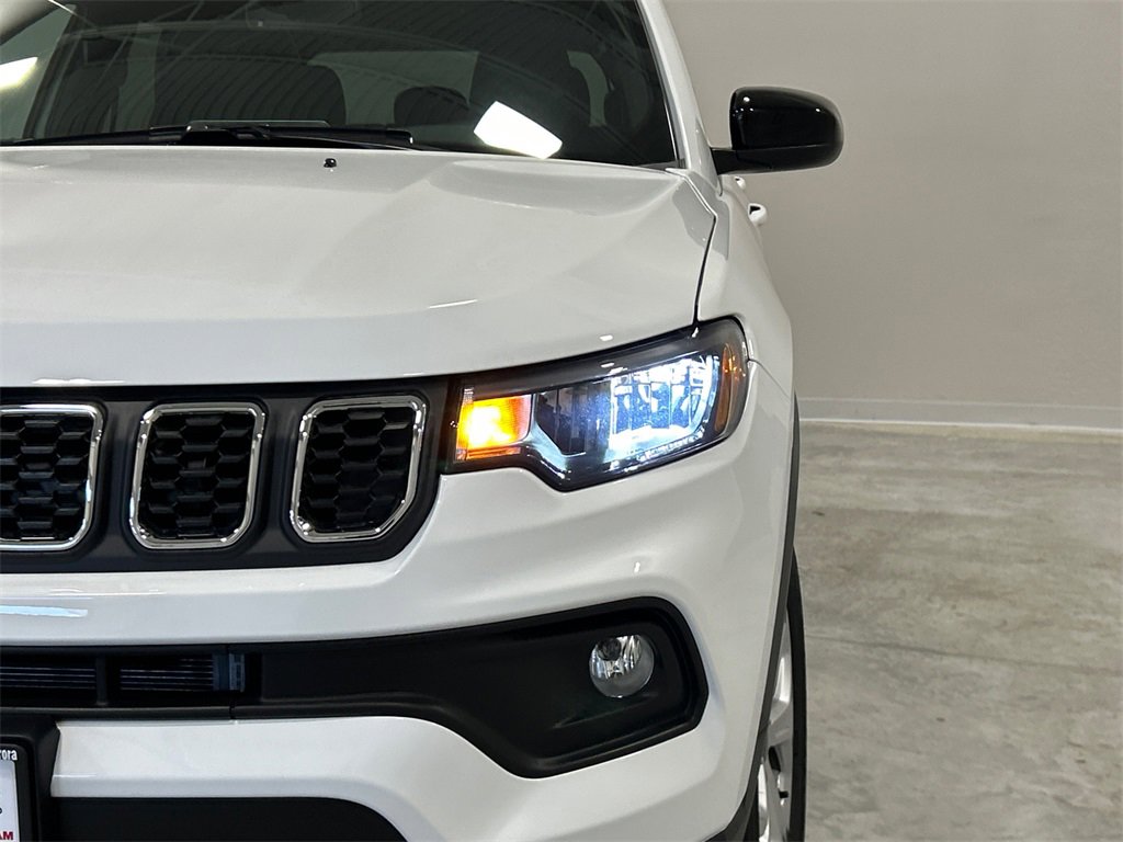 New 2025 Jeep Compass Latitude w/ Convenience Group image 8